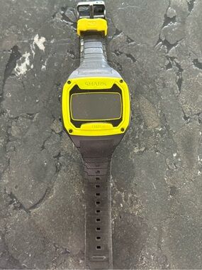 Freestyle Shark Classic Tide Watch - Yellow and Black